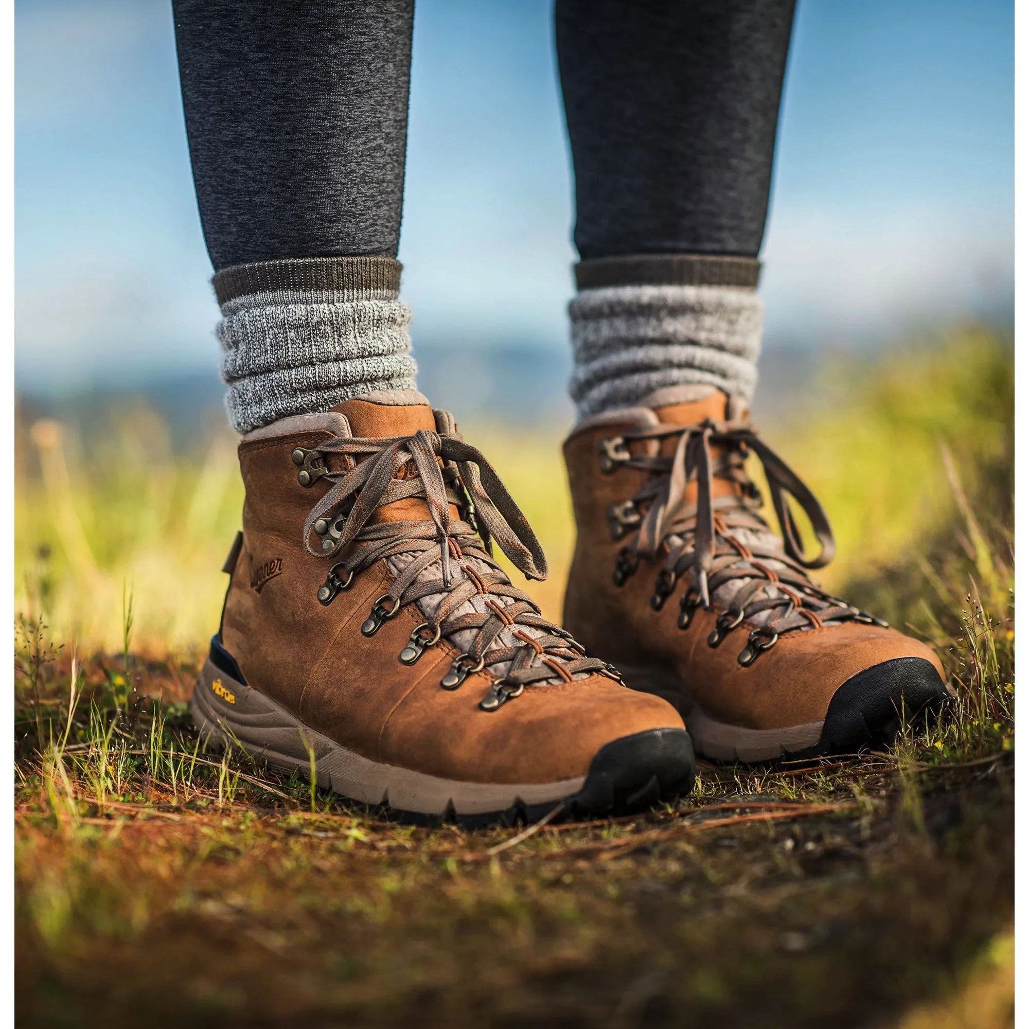 Danner Women's Mountain 600 4.5" WP Hiking Boot - Brown - 62251