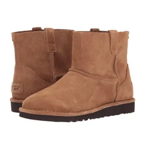 Extra 30% off UGG boots from Shoes.com