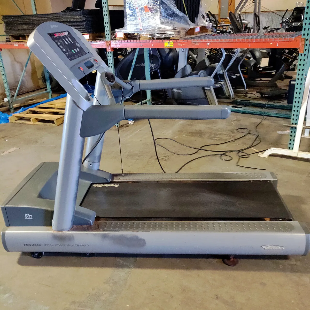 Life Fitness Treadmill 5-Pack Package BUNDLE, 93T and CLST Treadmills