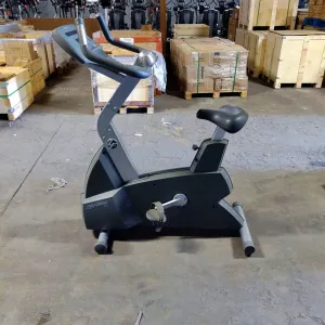 Life Fitness Upright Exercise Bike 90C