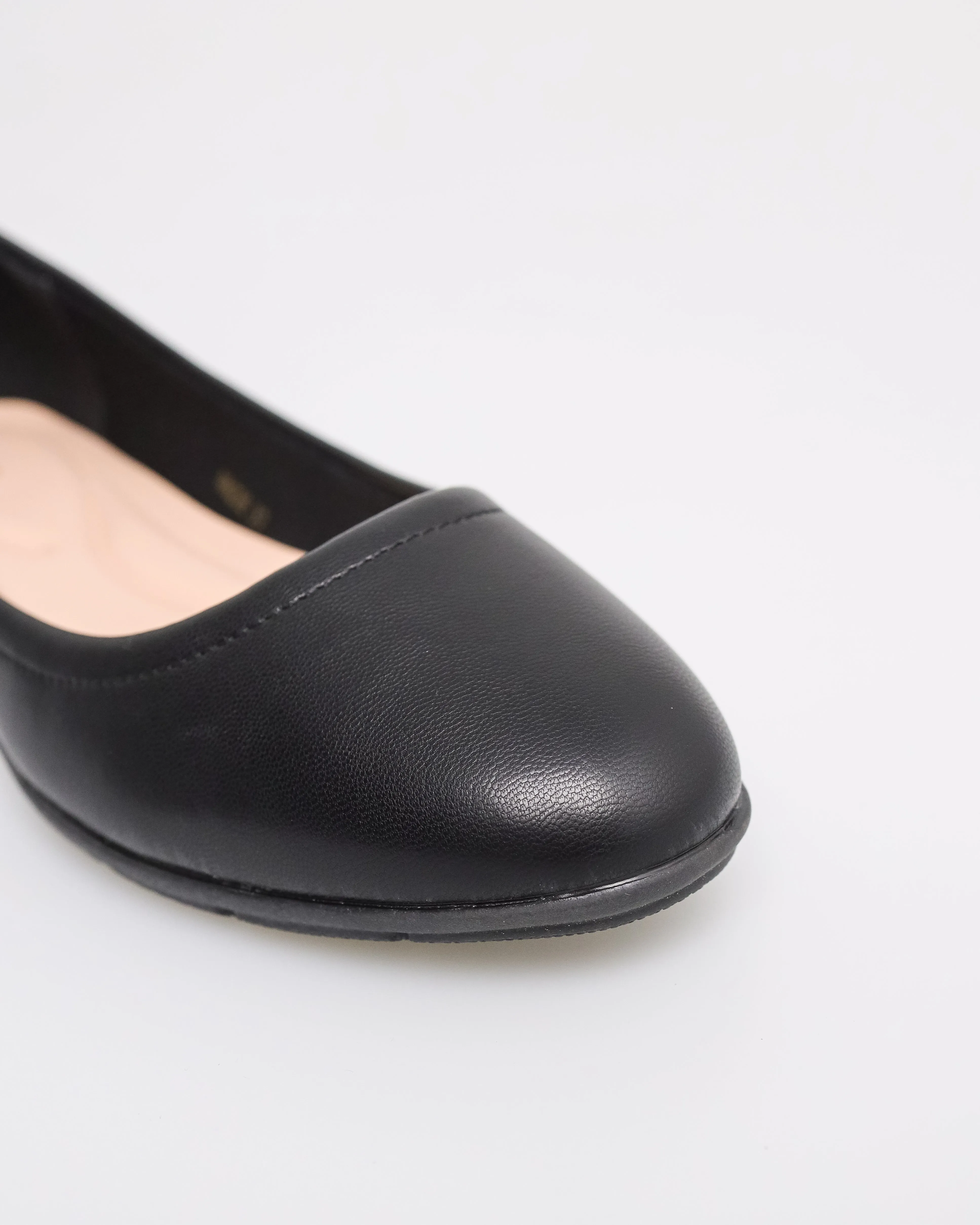 Tomaz NN226 Ladies Square Toe Ballerinas (Black)