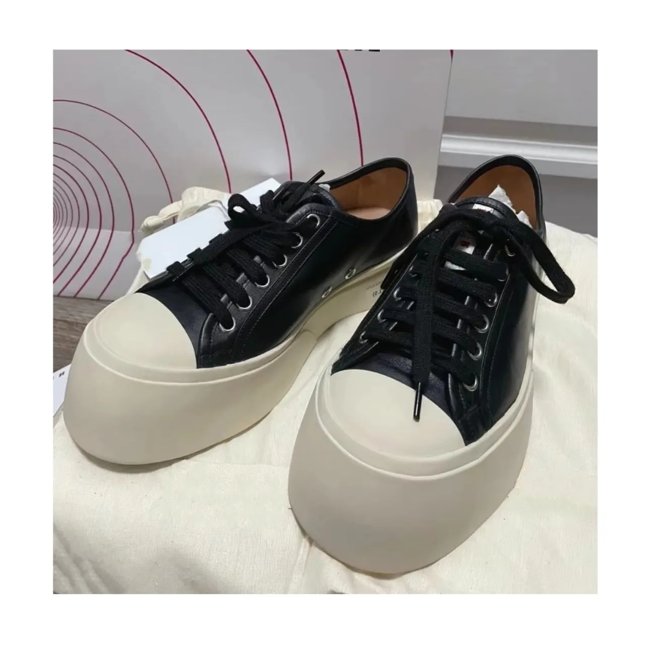 xiangtuibao Big Head Thick Sole Shoes Men's and Women's Same Flat Bottom Bottom Increase Leisure Sports Line Lace -up Big Size Shoes